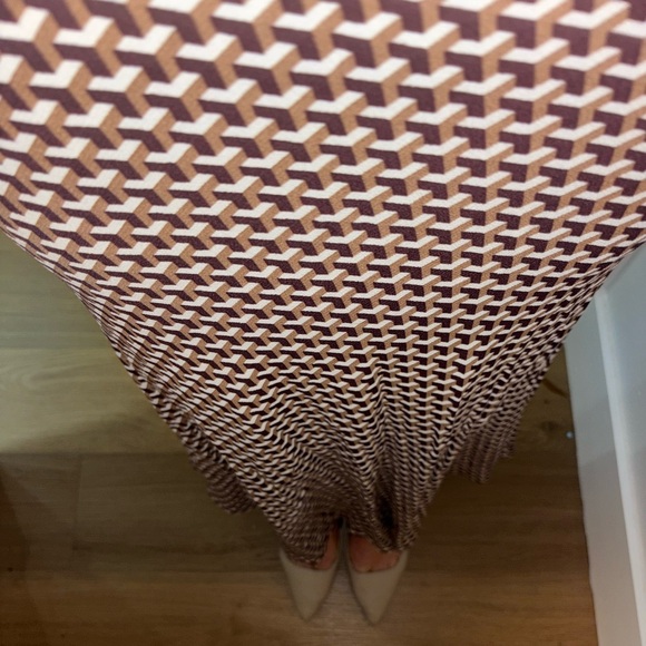 YOUR ULTIMATE VACATION DRESS - Picture 4 of 9